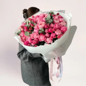 Букет из пионовидных роз Rose Atelier No.7 Алматы