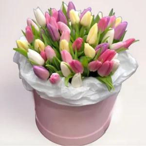 Тюльпаны в коробке размер L в Алматы