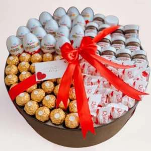Сладкий подарочный набор Ferrero, Kinder и Raffaello в коробке