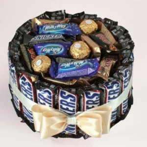 сладкий набор с snickers и шоколадными конфетами